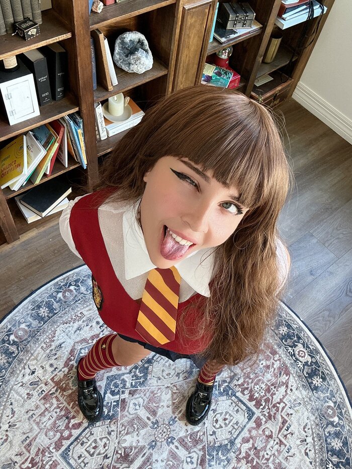 10 points Gryffindor - NSFW, Girls, Erotic, Underwear, Cosplay, Gryffindor, Longpost, Ahegao, Sunnyrayxo, Harry Potter