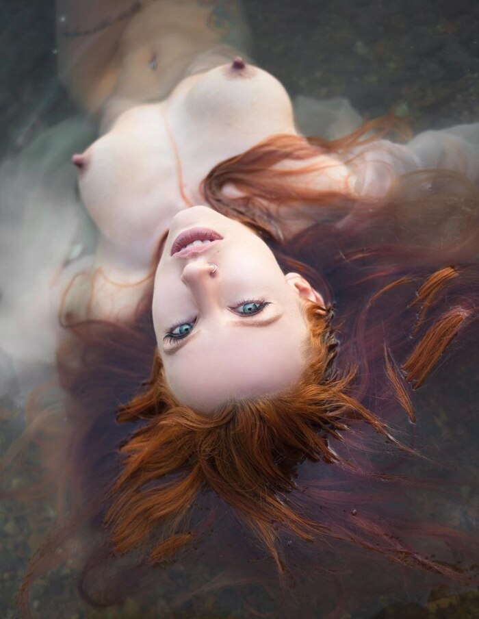 Gorgeous eyes - NSFW, Erotic, Girls, The photo, Redheads, Wet, Eyes, Boobs, Wet