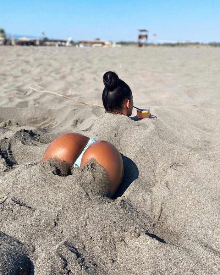 Disinter? - NSFW, Images, Girls, Erotic, Booty, Sand, Beach, Thong