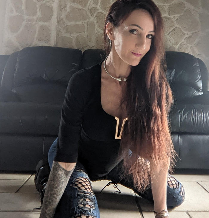 Edible MILF #1435.0 - NSFW, Sexuality, Girls, Erotic, MILF, Brown hair, Boobs, Stomach, Booty, Legs, Hips, Bra, Thong, Heels, Girl with tattoo, Piercing, Labia, Anus, Helping animals, Animal shelter, The strength of the Peekaboo, Longpost