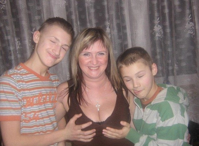 What kind of story does this photo hide... - NSFW, Single Mother, MILF, Sex education, Teenagers, Boobs, Russian, Gangbeng